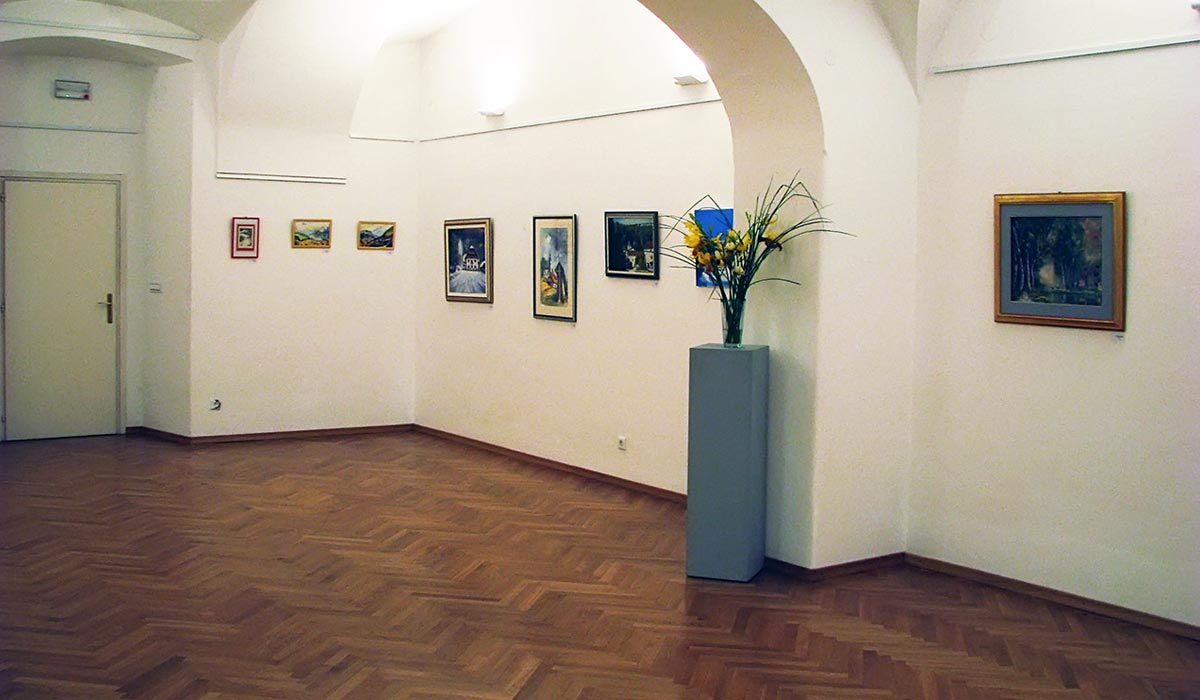 Gallery Družina, sales exhibition