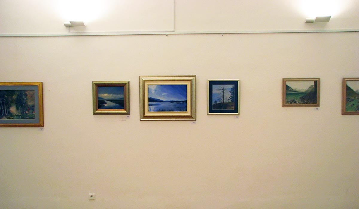 Gallery Družina, sales exhibition