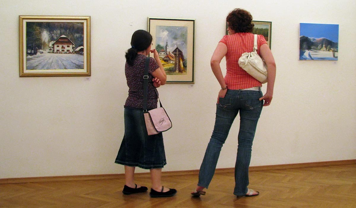 Gallery Družina, sales exhibition